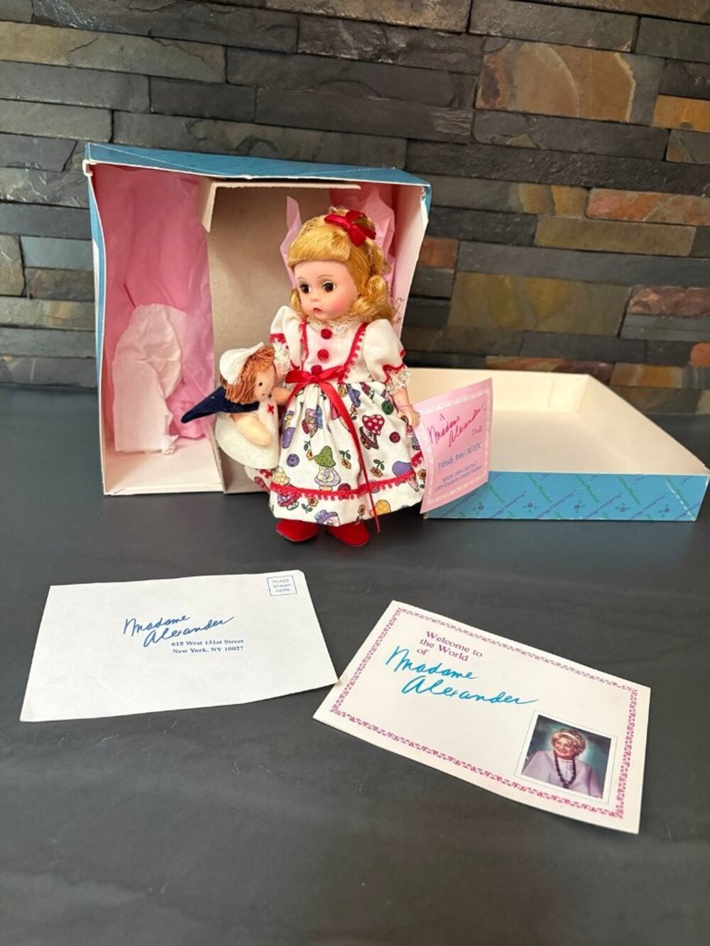 LMADAME ALEXANDER IN BOX DOLL 8" WENDY JOINS MADC